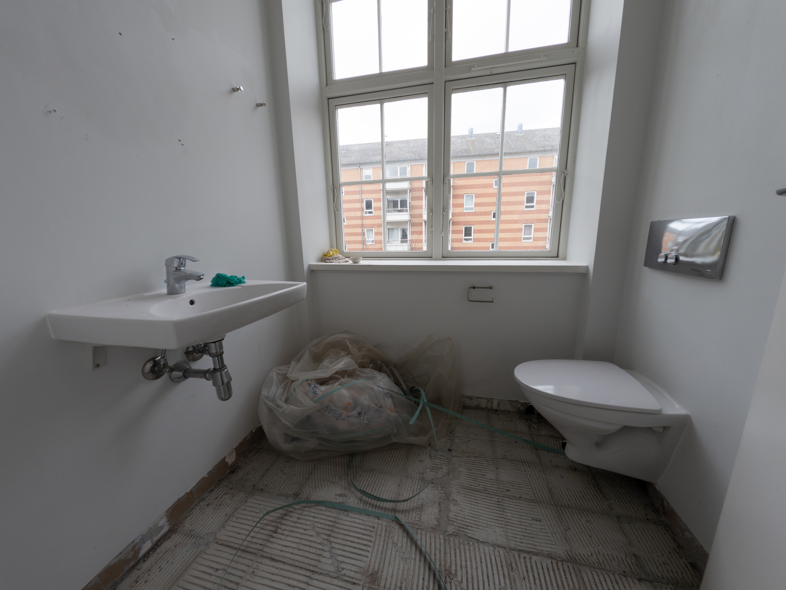 Toiletrum før renoveringen